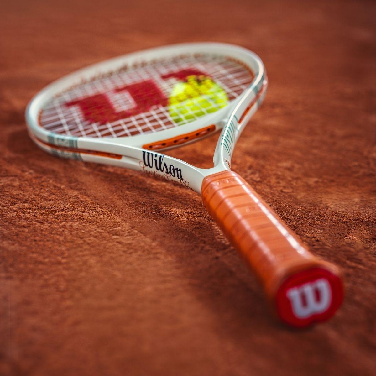 Wilson x Roland-Garros Clash 100 V3 Racquets - Ecru | Roland