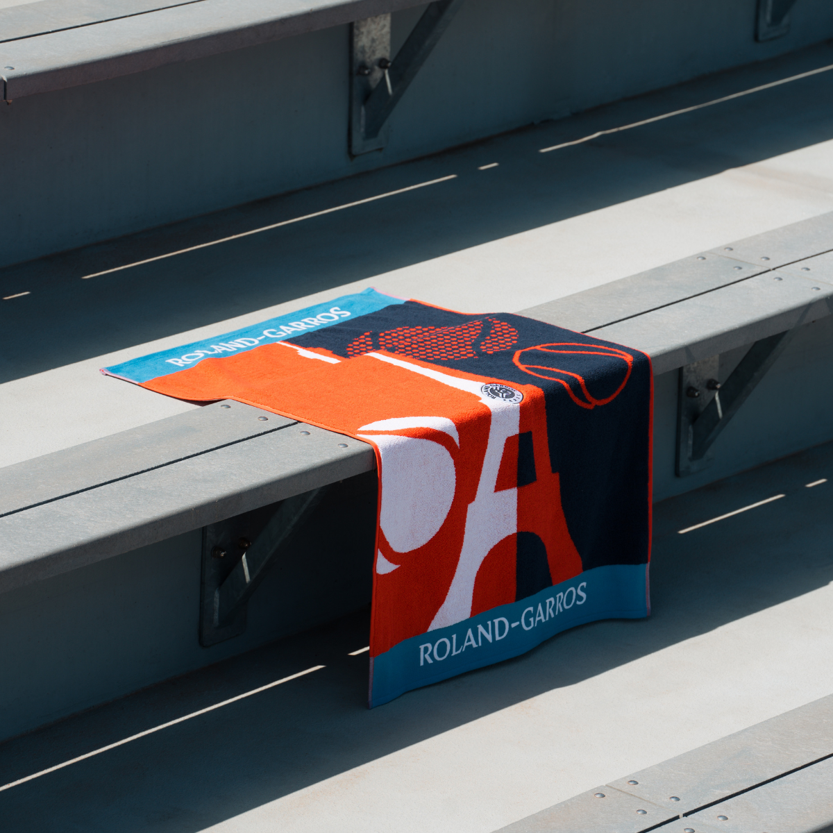 ★新品未使用★ROLAND-GARROS 2025 公式プレイヤーズタオル 2025 Roland-Garros Official Unisex Player Towel - Navy