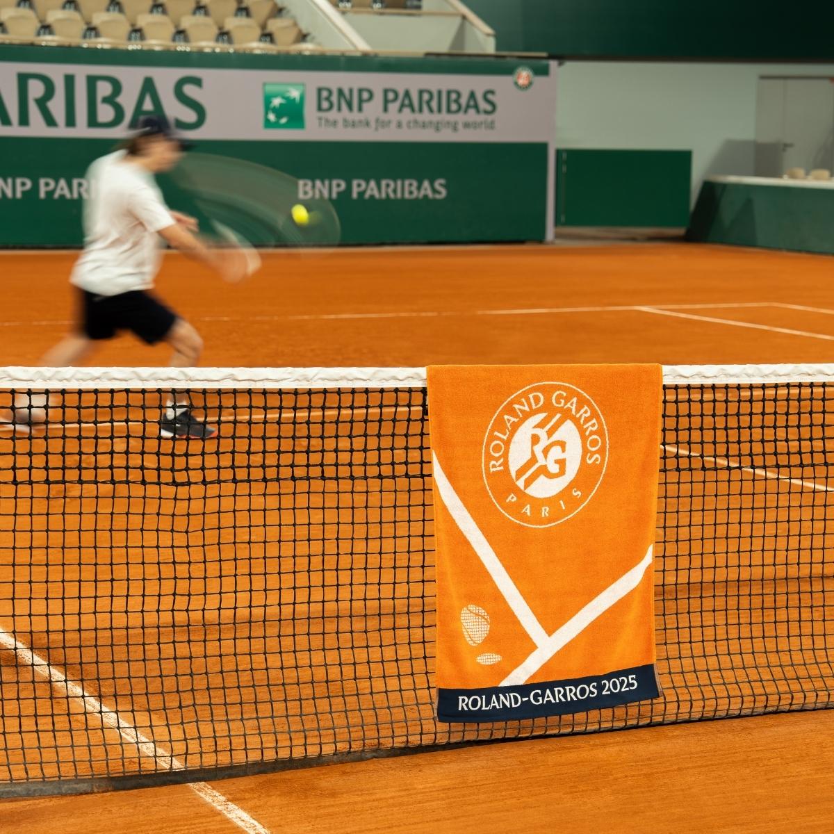 【返品交換不可】 Player Unisex Official Roland-Garros 2025 Towel Clay - 記念グッズ