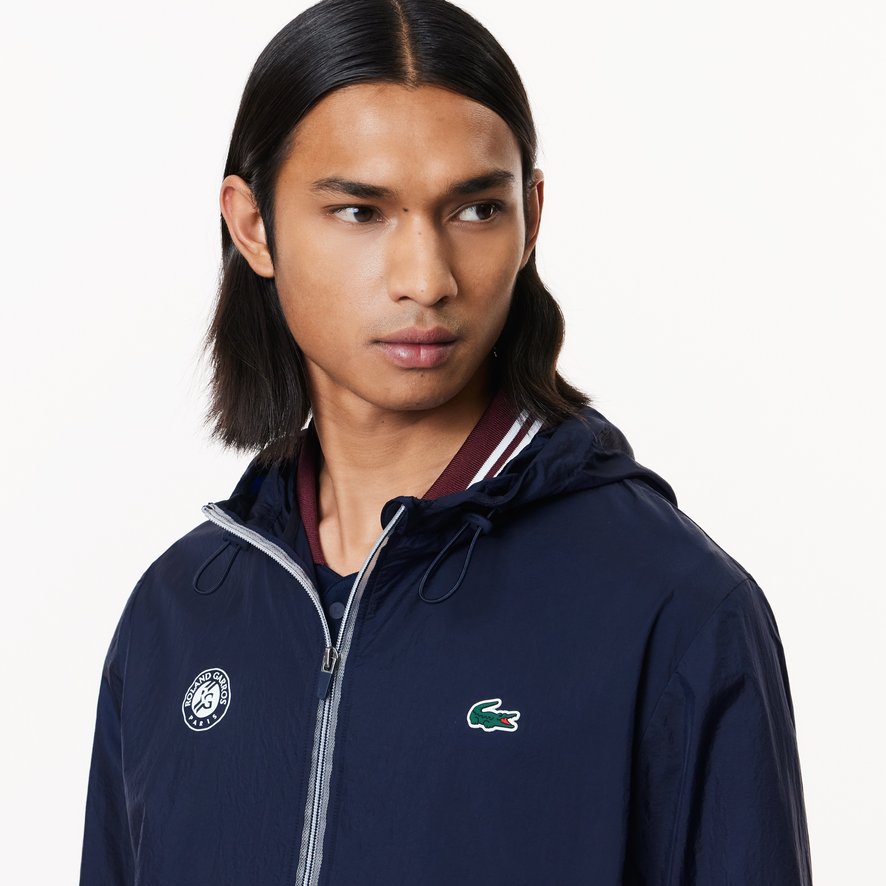 新着 Performance Men's Roland-Garros x Lacoste Windbreaker Navy - ジャケット・アウター