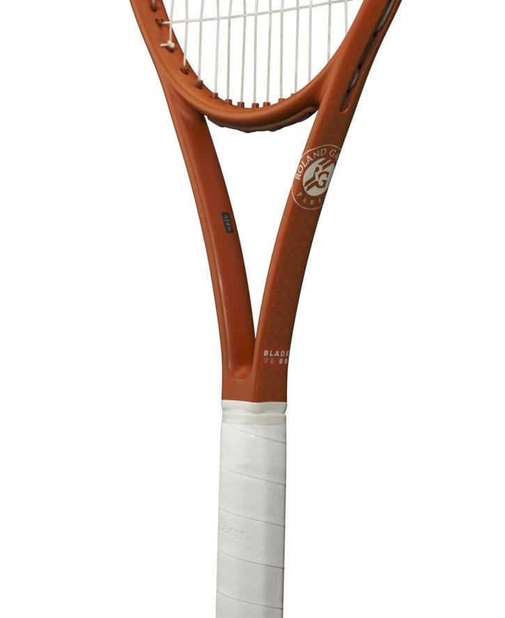 Wilson x Roland-Garros Blade 98 V9 Racquets - Clay | Roland