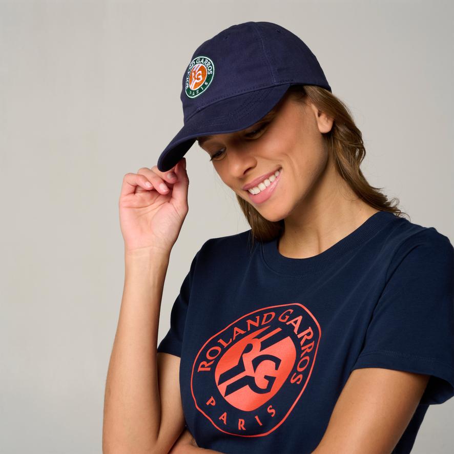 新品 FCRB AUTHENTIC LOGO CAP NAVY キャップ Roland-Garros Logo Cap - Navy blue | Roland-Garros Store